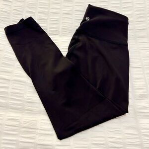 Lululemon Wunder Train 23 inch leggings